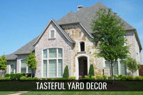 Yard Decor That Attracts Buyers Instead of Distracting Them